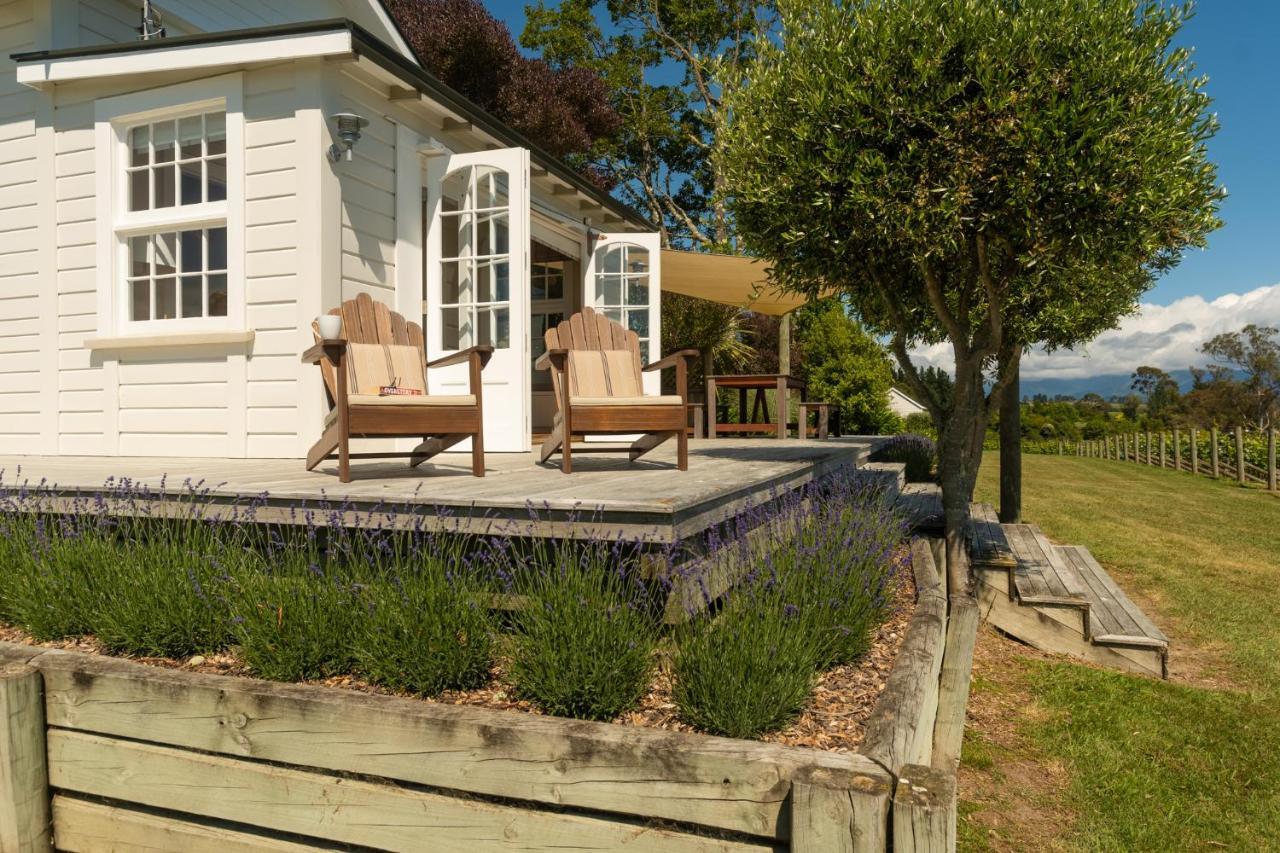 Kina Beach Cottages Tasman エクステリア 写真