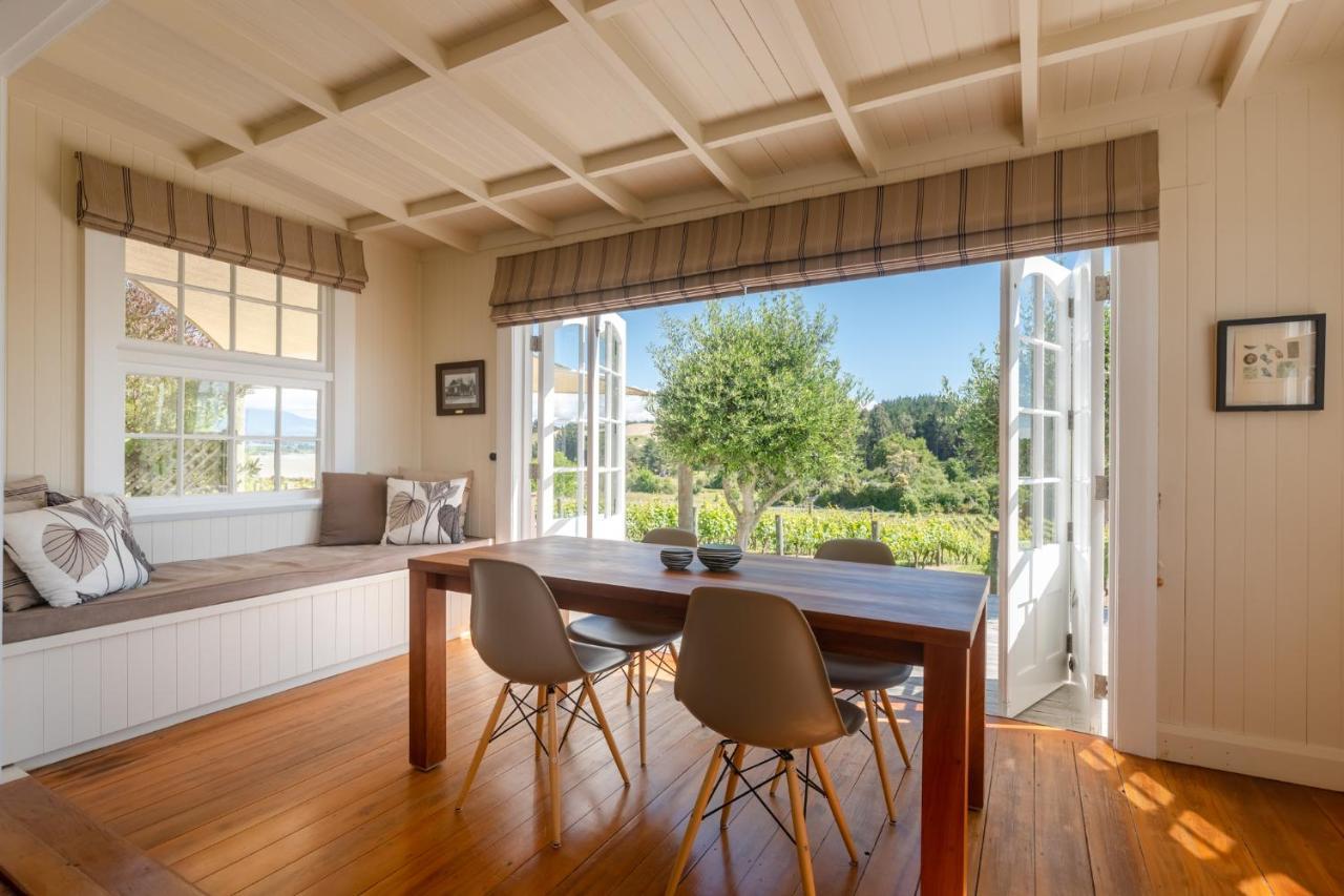 Kina Beach Cottages Tasman エクステリア 写真