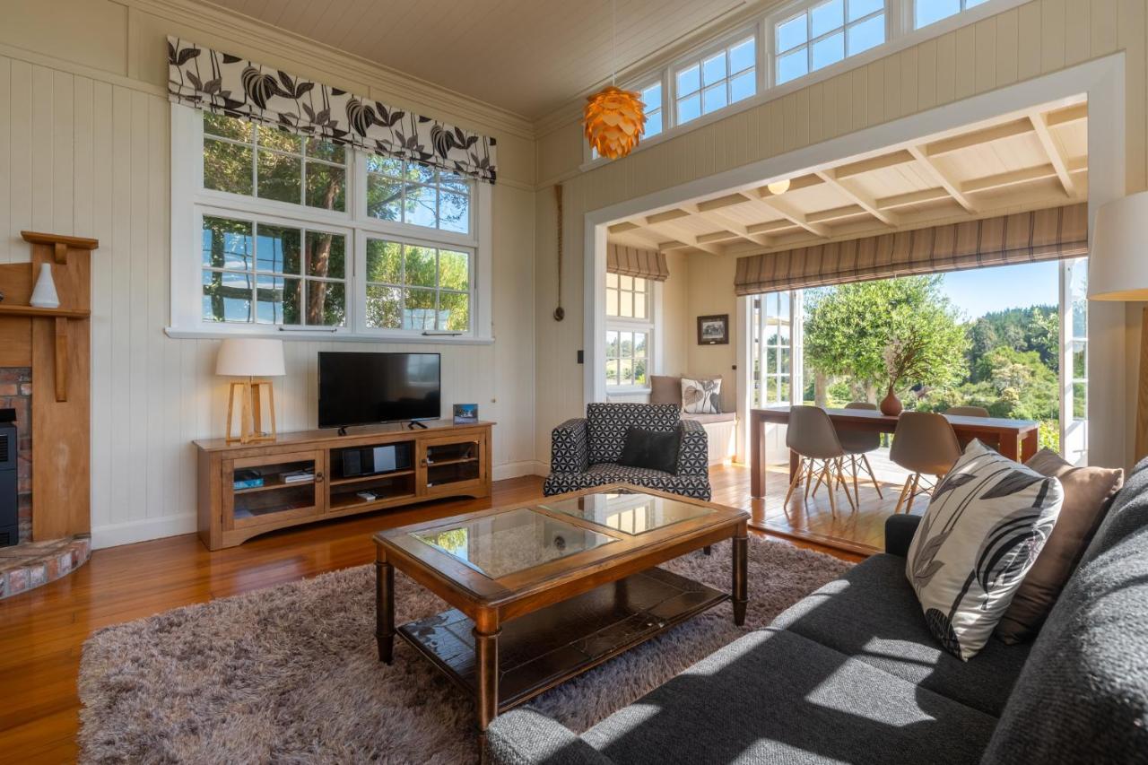 Kina Beach Cottages Tasman エクステリア 写真