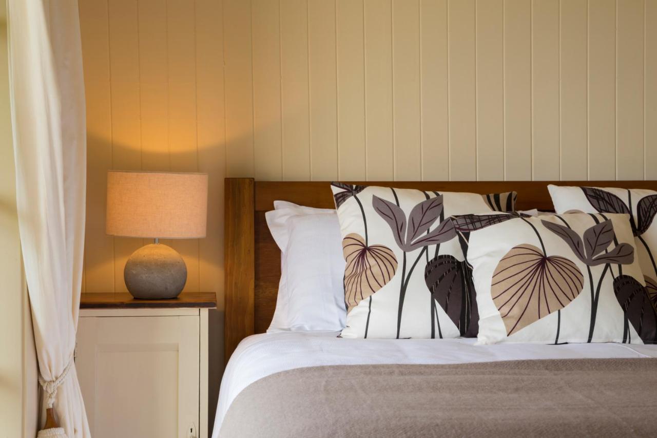 Kina Beach Cottages Tasman エクステリア 写真