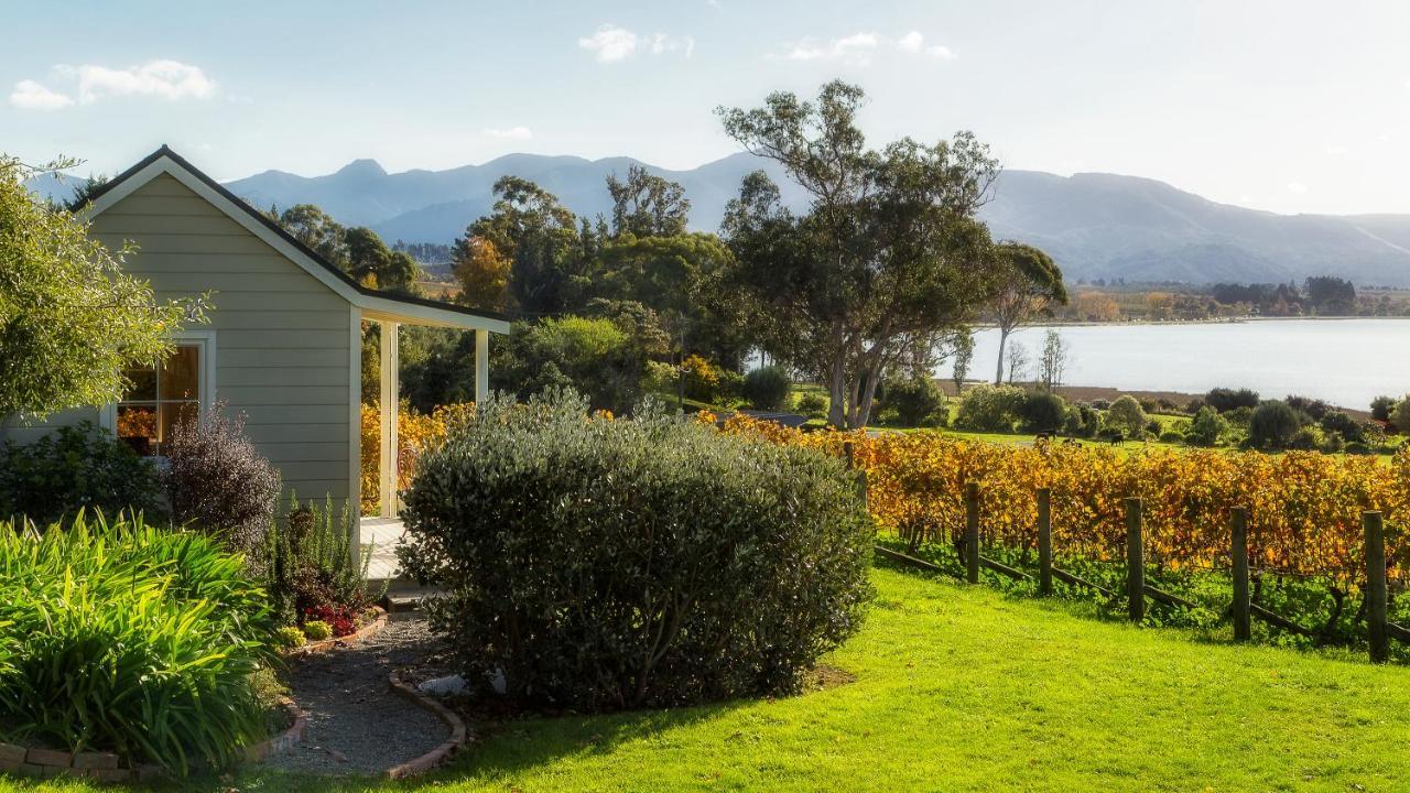 Kina Beach Cottages Tasman エクステリア 写真