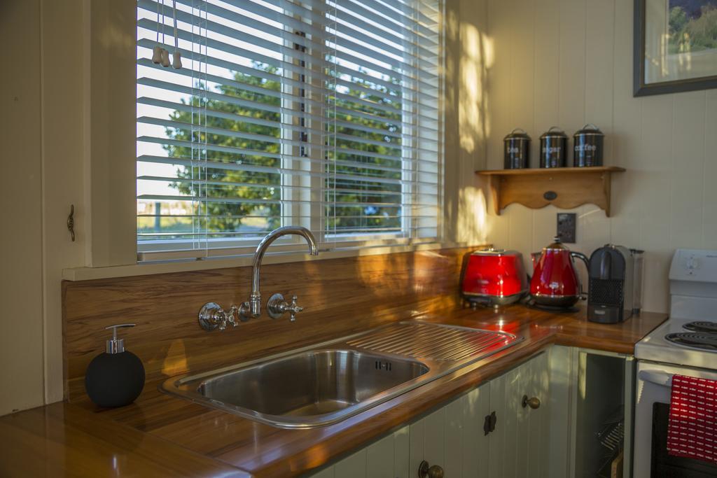 Kina Beach Cottages Tasman 部屋 写真